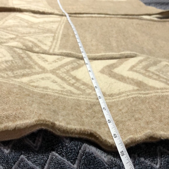 American Eagle Shawl Poncho Light Brown With Fringe - Picture 9 of 15